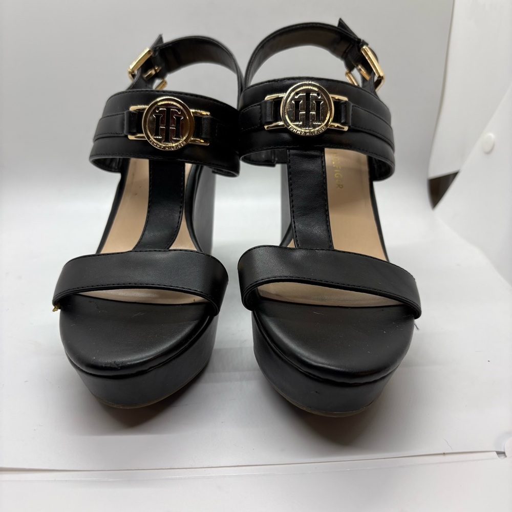 Tommy Hilfiger‎ Black Leather Platform Wedge with Gold Trim & T-Strap Size 6